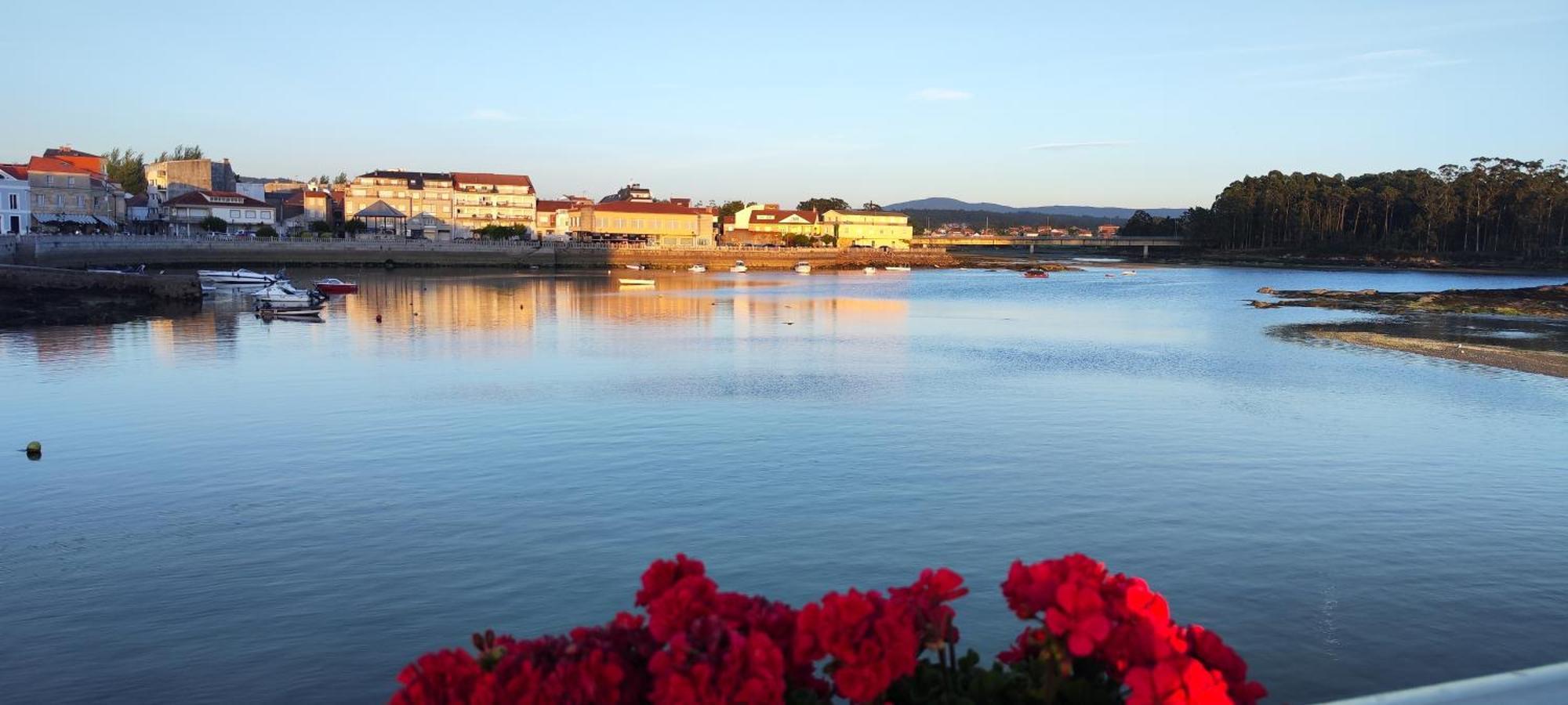 Apartamento El Rincon De Elia, Haz Realidad Tu Sueno De Vivir Con Vistas Al Mar Vilanova de Arousa Exterior foto